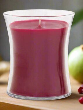 Pomegranate elegant Soy 13 oz Candle 60 hour burn time New Home Interiors